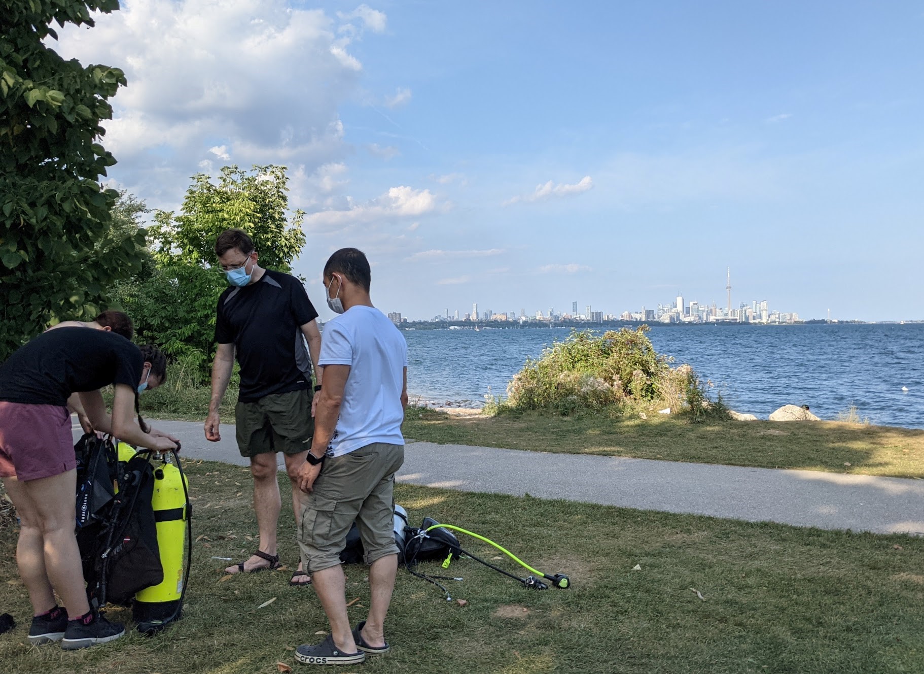 Pre-dive briefing with Blue North Scuba - with Blue North Scuba Club, Toronto