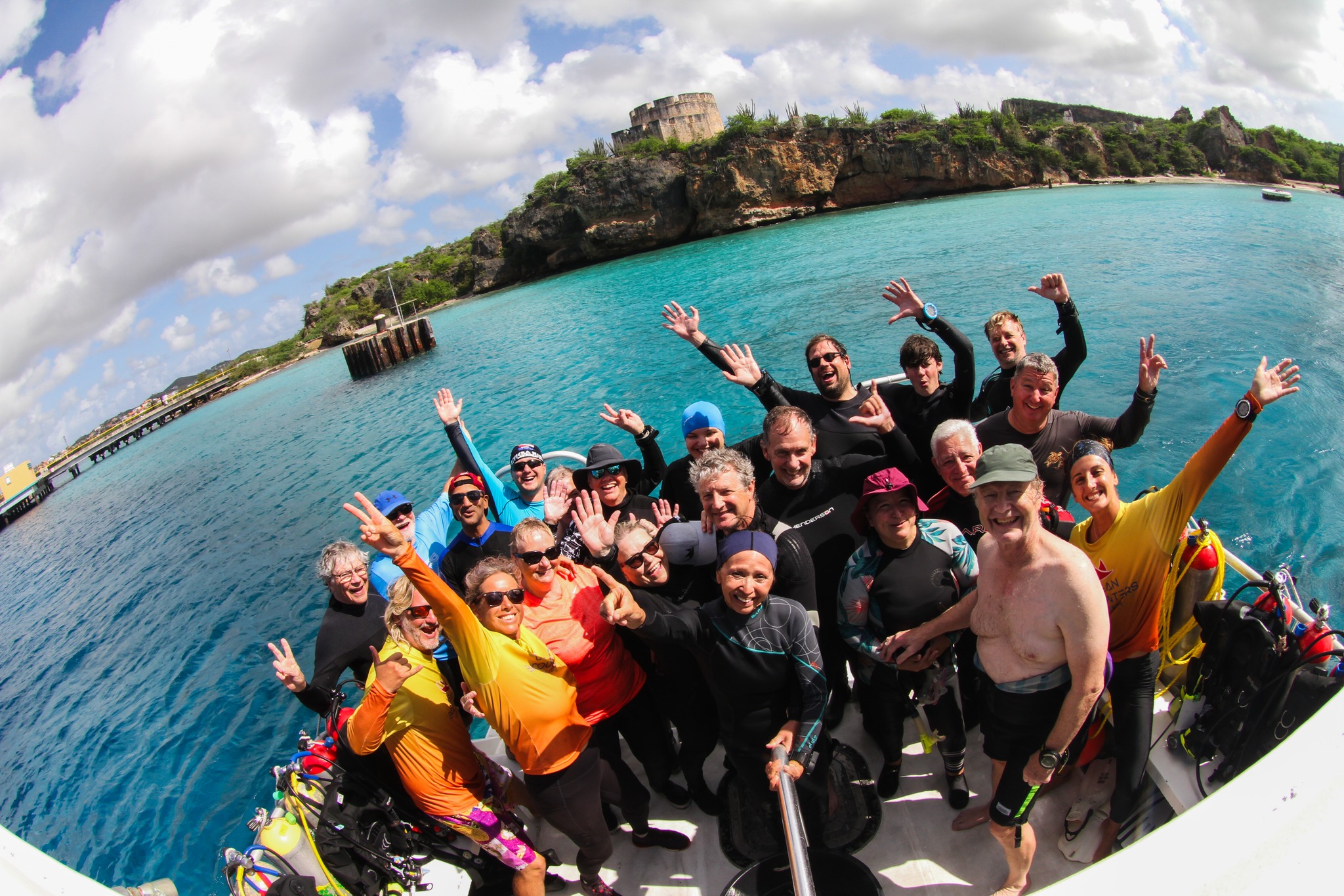 Group of divers waving - with Blue North Scuba Club, Toronto