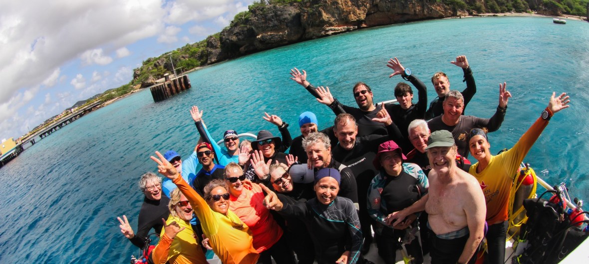 Group of divers waving - with Blue North Scuba Club, Toronto